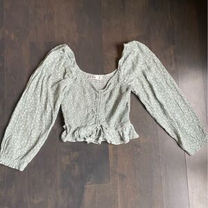 Hollister Sage Green Floral Cropped Blouse Size Medium
